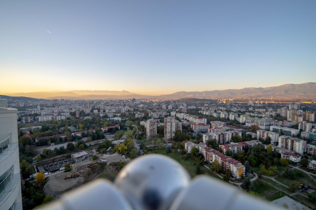 Sunrise Sky Lux Apartment, 33Rd Floor, Pool And Fitness Included Üsküp Dış mekan fotoğraf