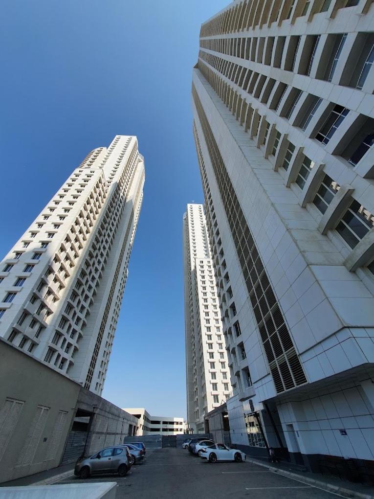 Sunrise Sky Lux Apartment, 33Rd Floor, Pool And Fitness Included Üsküp Dış mekan fotoğraf
